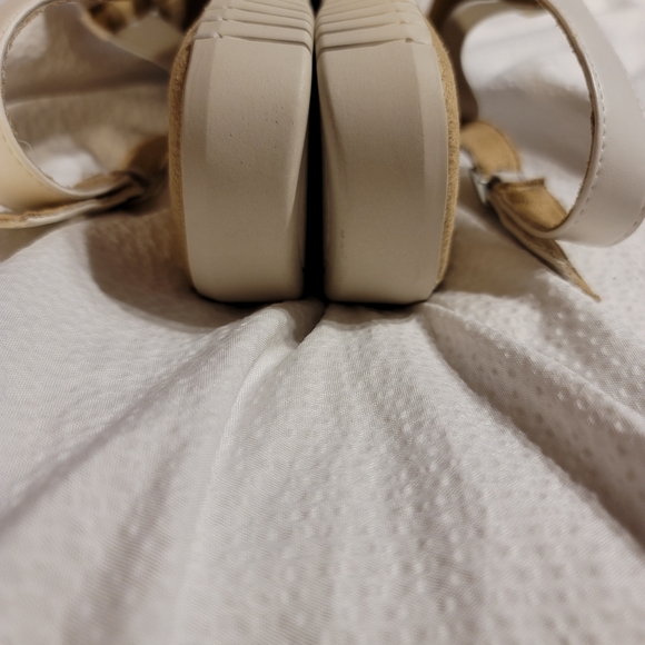 NWOB EASY STREET MAGGIE Women's Slingback Sandals WHITE GORE  6.5 MEDIUM - Picture 11 of 14